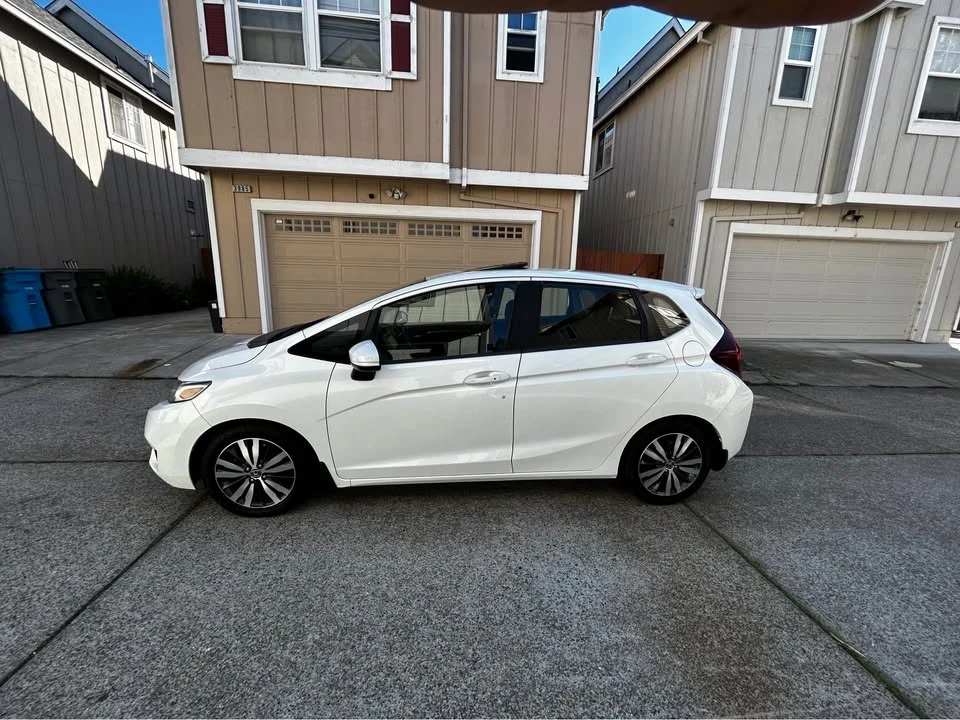 2016 Honda Fit - Image 4 of 10