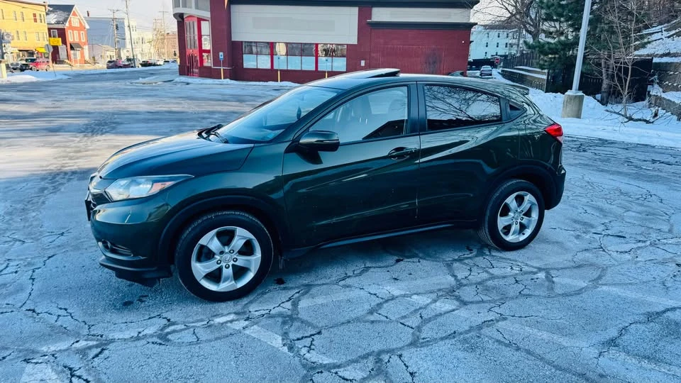 2016 Honda HR-V 2nd Gen - Image 15 of 20