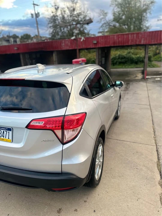 2016 Honda HR-V 2nd Gen - Image 6 of 15