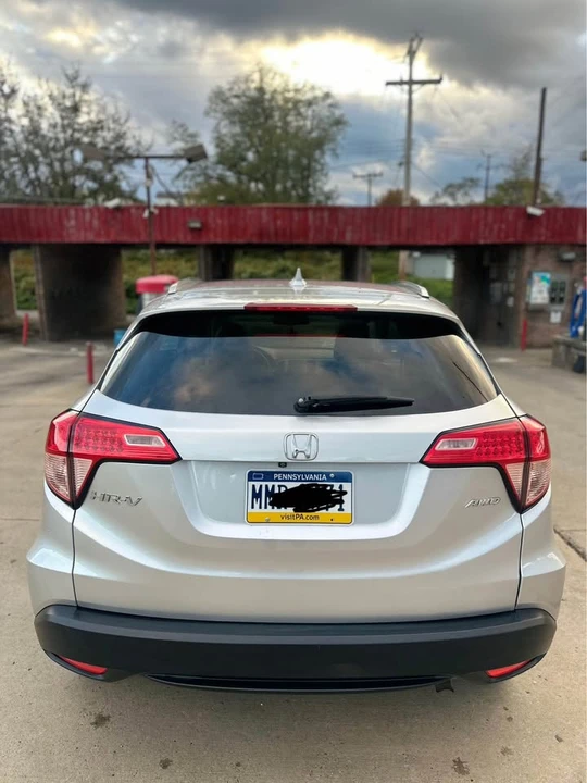 2016 Honda HR-V 2nd Gen - Image 2 of 15