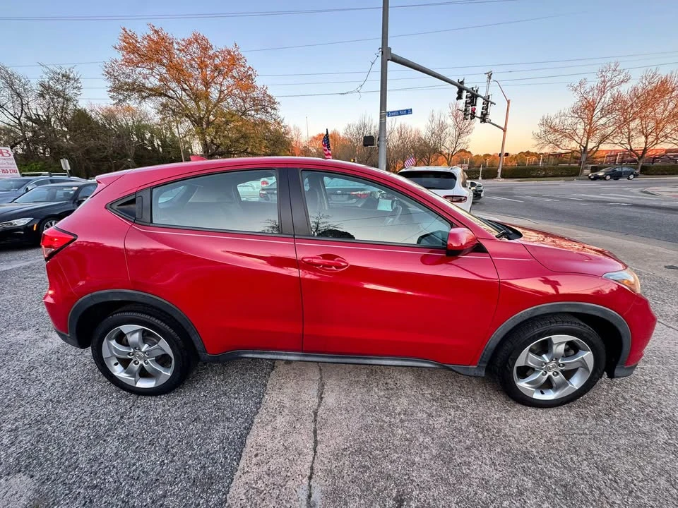 2016 Honda HR-V 2nd Gen - Image 7 of 11