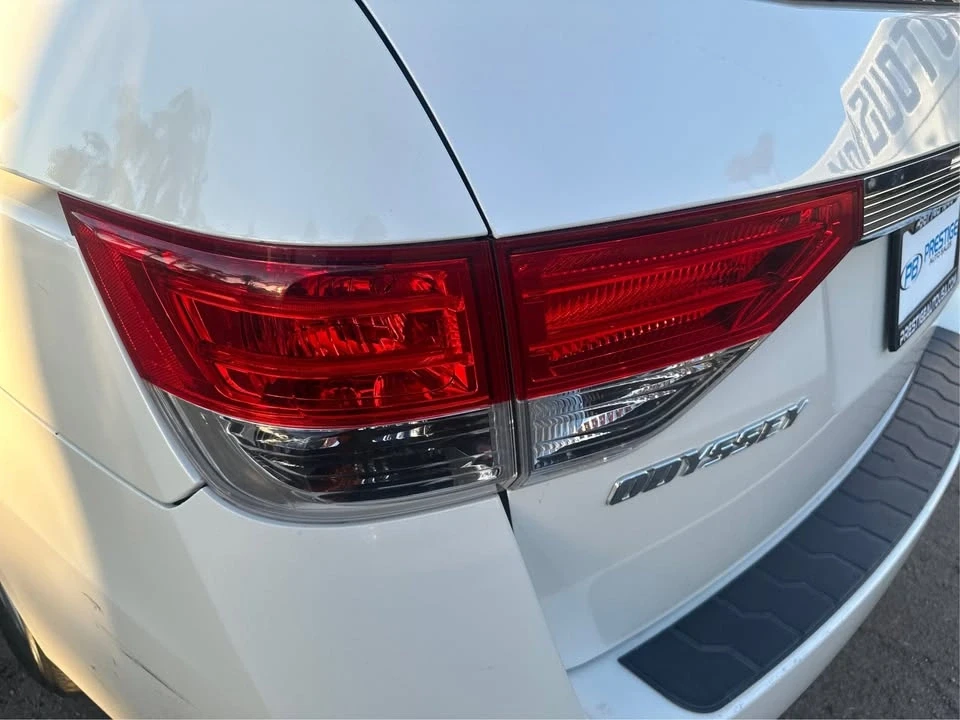 2016 Honda Odyssey - Image 15 of 20
