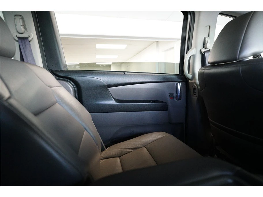 2016 Honda Odyssey - Image 17 of 20