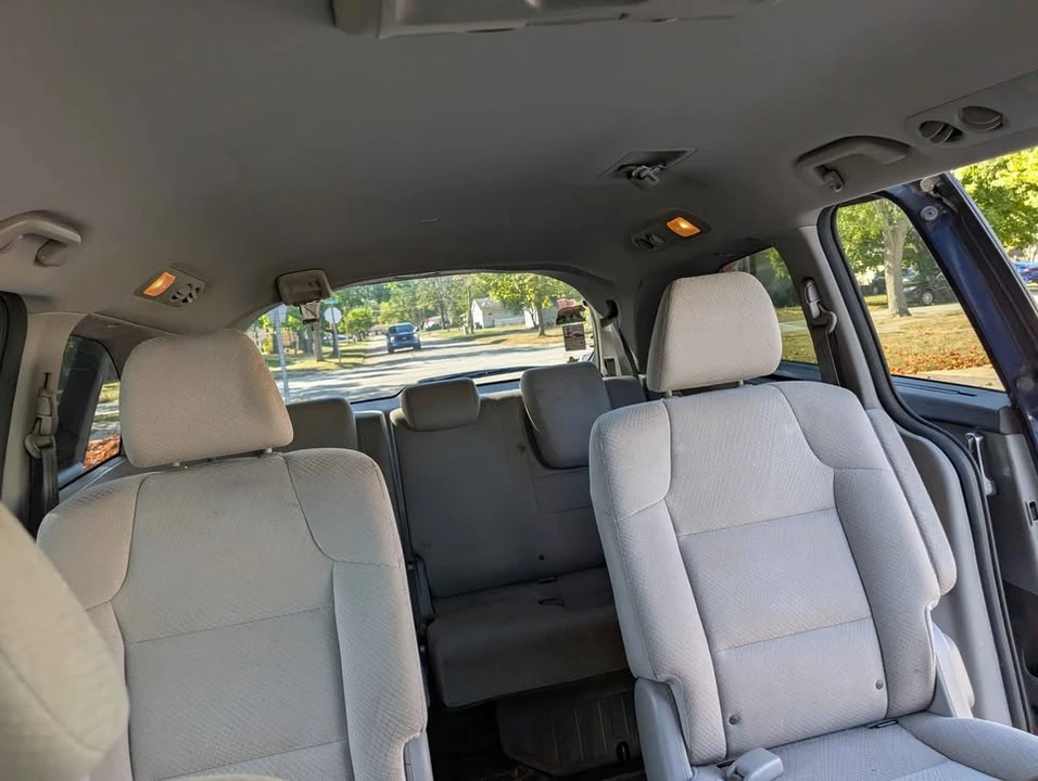 2016 Honda Odyssey - Image 12 of 17