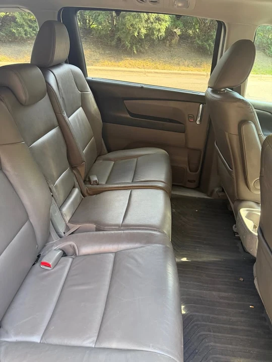 2016 Honda Odyssey - Image 5 of 10