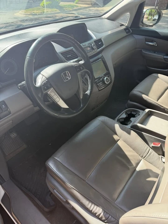 2016 Honda Odyssey - Image 8 of 10
