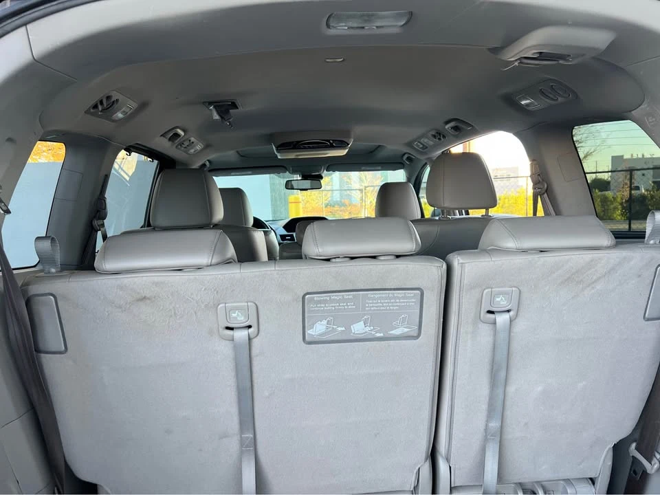 2016 Honda Odyssey - Image 13 of 20