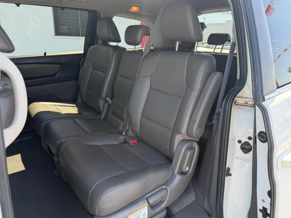 2016 Honda Odyssey - Image 11 of 18