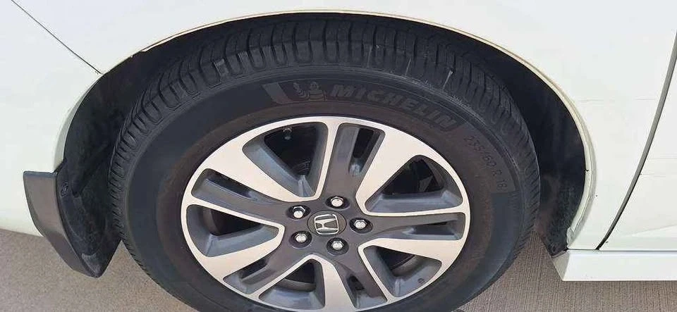 2016 Honda Odyssey - Image 10 of 18
