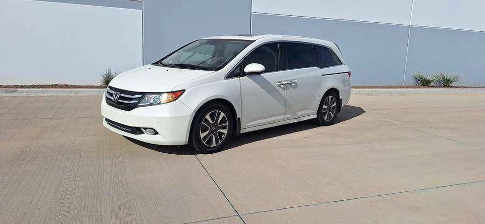 2016 Honda Odyssey - Image 9 of 18