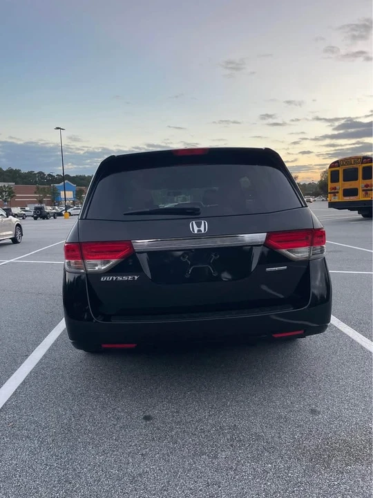 2016 Honda Odyssey - Image 17 of 20