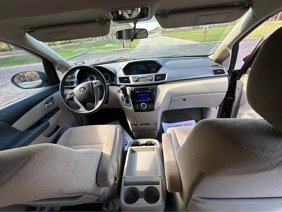 2016 Honda Odyssey - Image 6 of 16