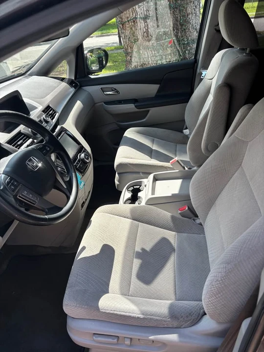 2016 Honda Odyssey - Image 6 of 11