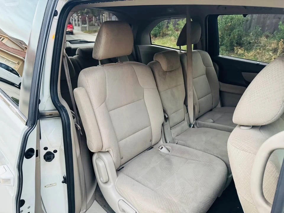 2016 Honda Odyssey - Image 10 of 14