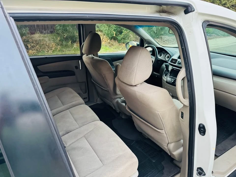2016 Honda Odyssey - Image 9 of 14