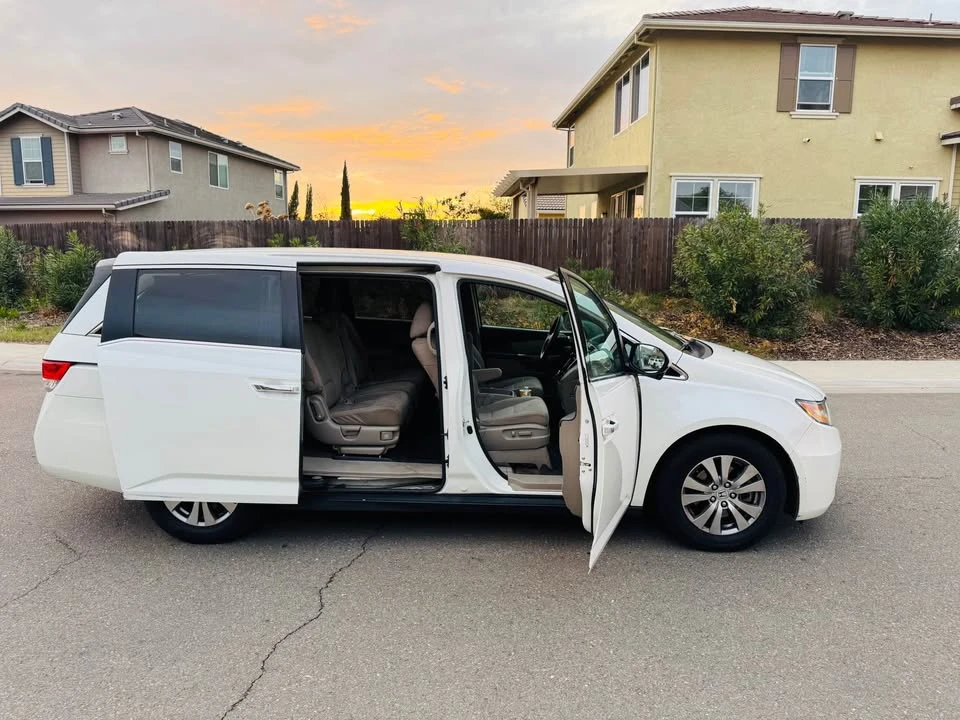 2016 Honda Odyssey - Image 14 of 14