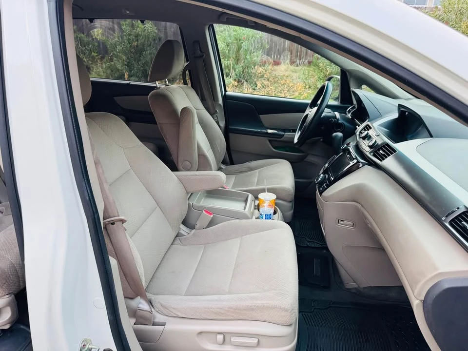 2016 Honda Odyssey - Image 14 of 15