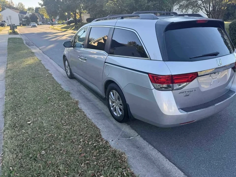 2016 Honda Odyssey - Image 5 of 7