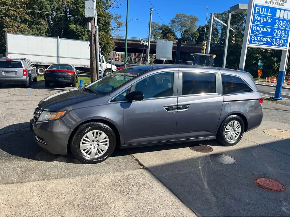 2016 Honda Odyssey - Image 2 of 6