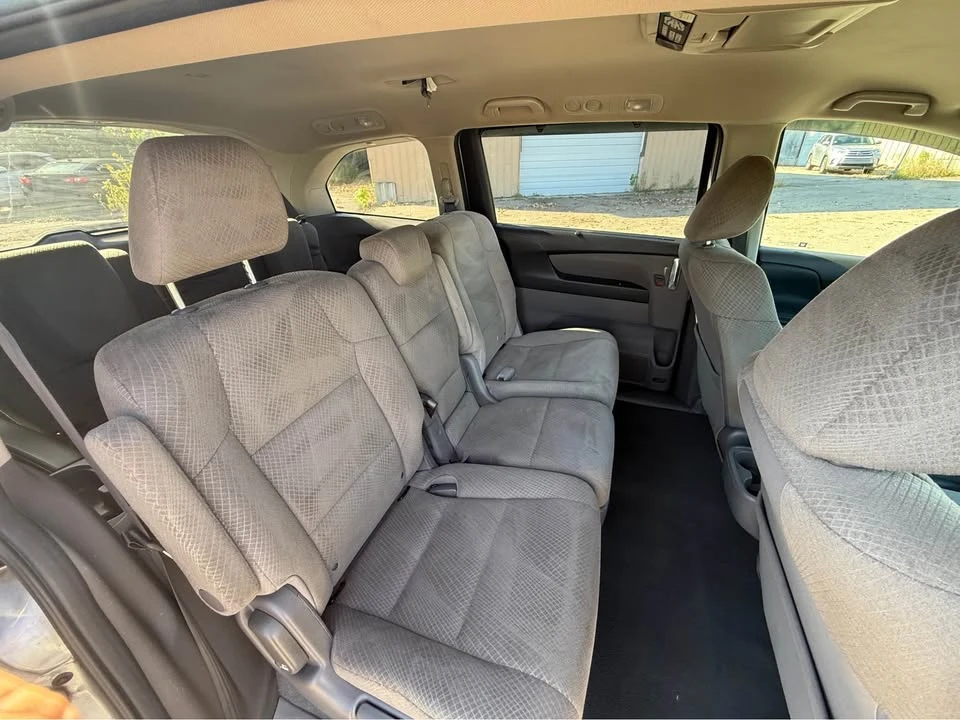 2016 Honda Odyssey - Image 11 of 17