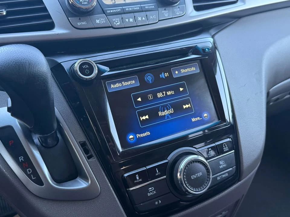 2016 Honda Odyssey - Image 12 of 16