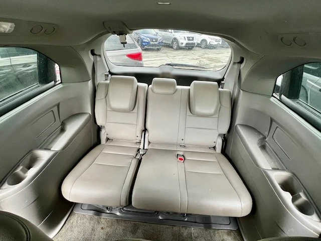 2016 Honda Odyssey - Image 8 of 16