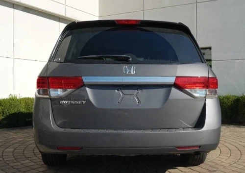 2016 Honda Odyssey - Image 2 of 5