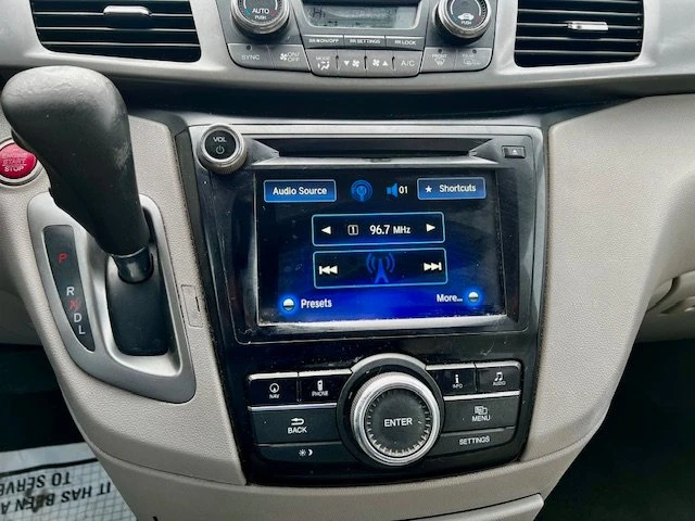 2016 Honda Odyssey - Image 15 of 16