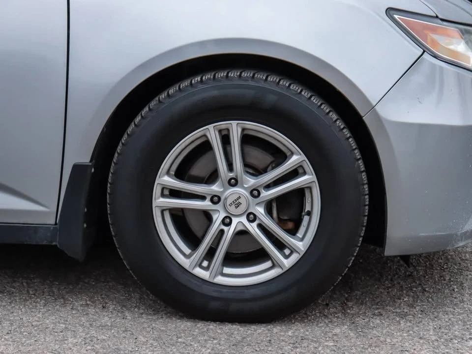 2016 Honda Odyssey - Image 9 of 20