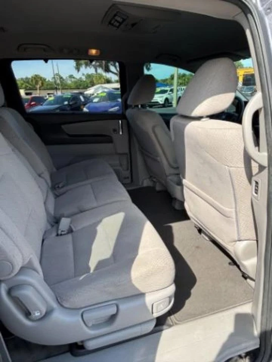 2016 Honda Odyssey - Image 10 of 16