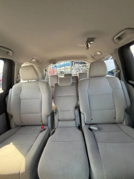 2016 Honda Odyssey - Image 13 of 16