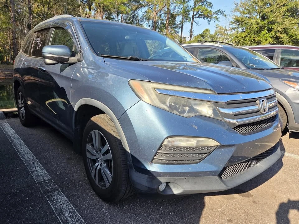 2016 Honda Pilot 3rd Gen - Image 2 of 3
