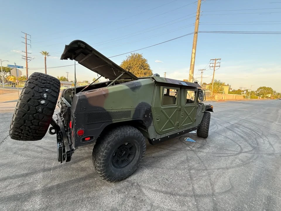 2016 Hummer HMMWV - Image 17 of 20