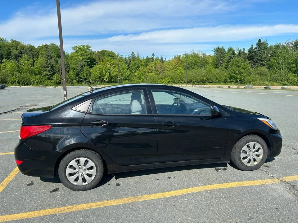 2016 Hyundai Accent - Image 4 of 7