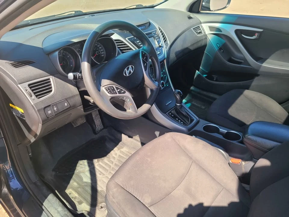 2016 Hyundai Elantra - Image 12 of 18