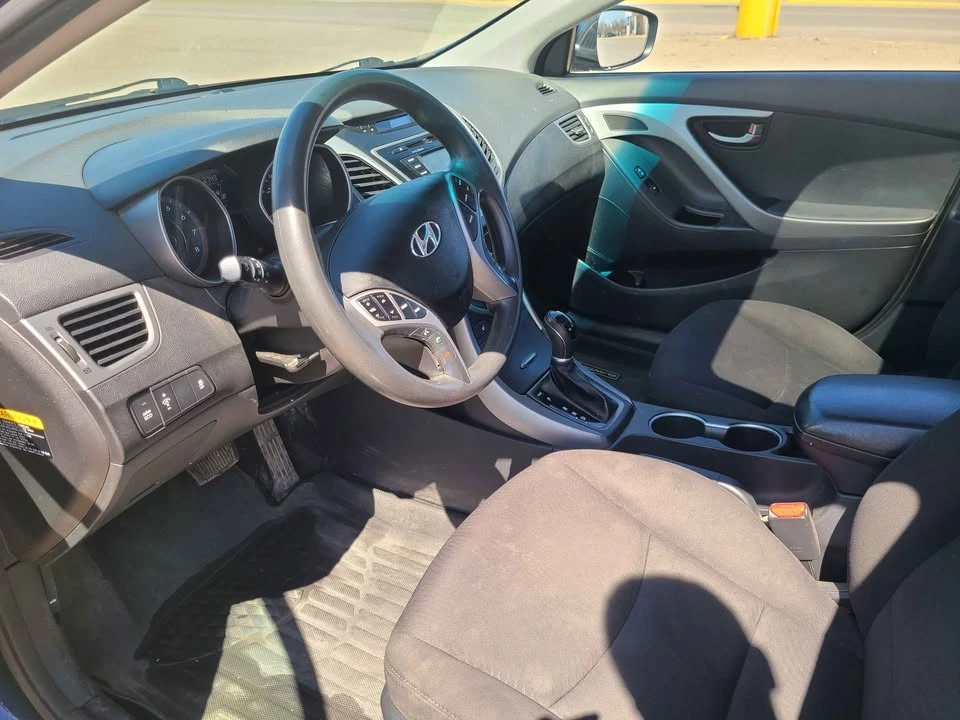 2016 Hyundai Elantra - Image 11 of 18