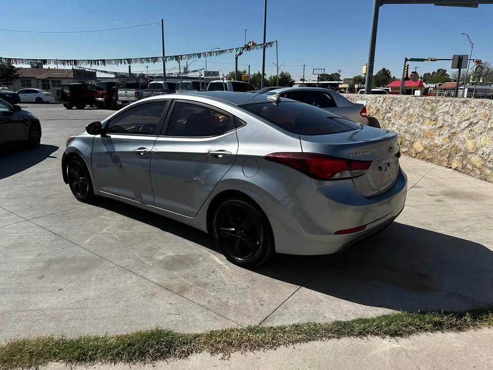 2016 Hyundai Elantra - Image 3 of 8
