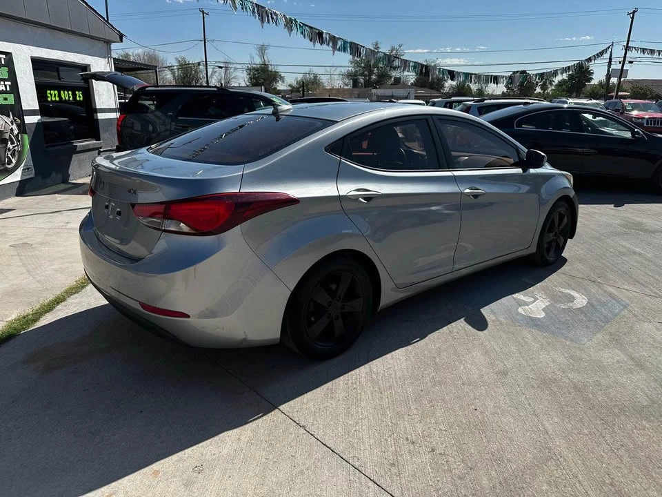 2016 Hyundai Elantra - Image 7 of 8