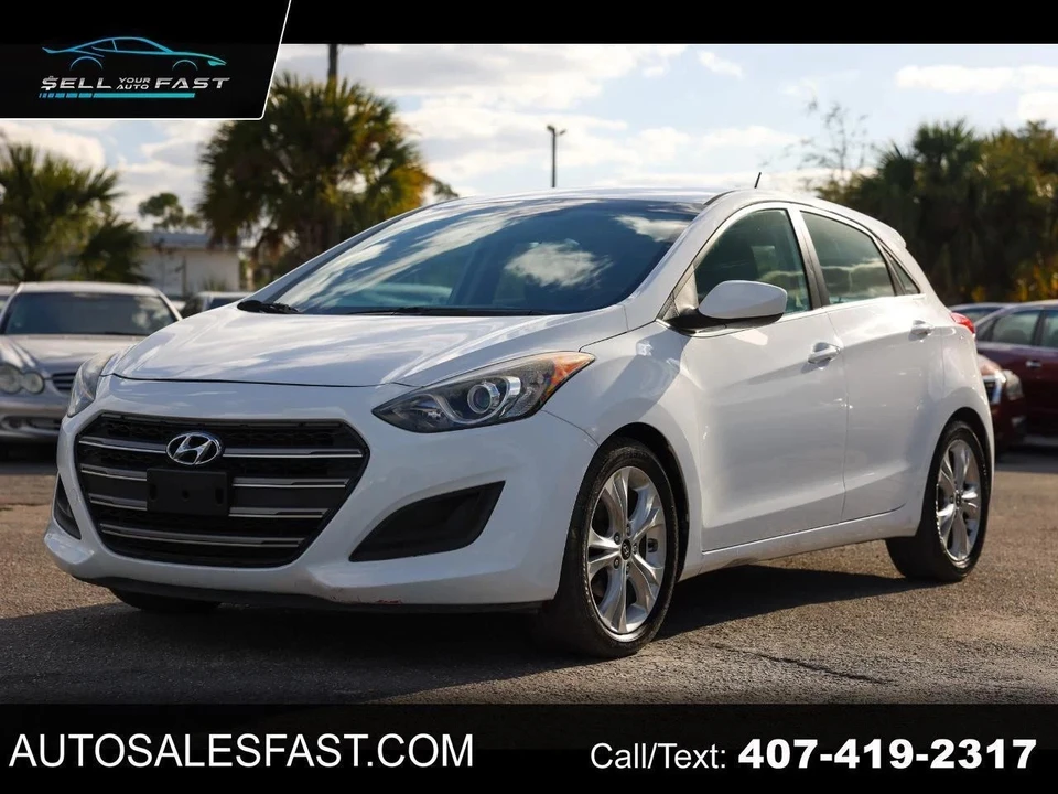 2016 Hyundai Elantra - Image 5 of 16
