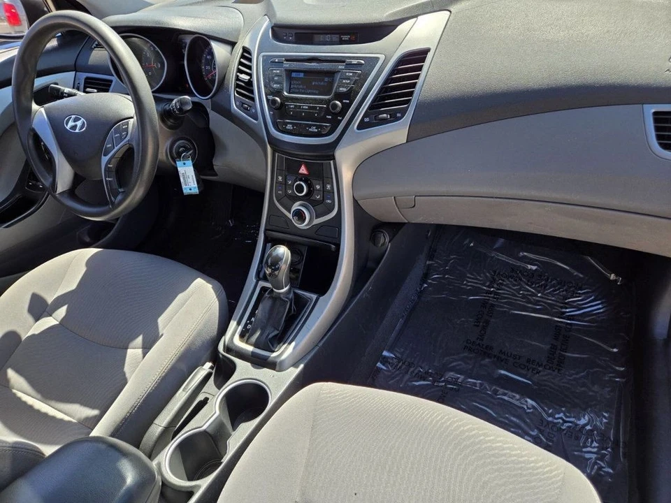 2016 Hyundai Elantra - Image 12 of 19