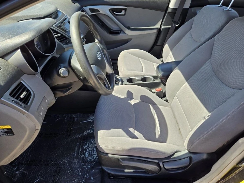 2016 Hyundai Elantra - Image 5 of 19