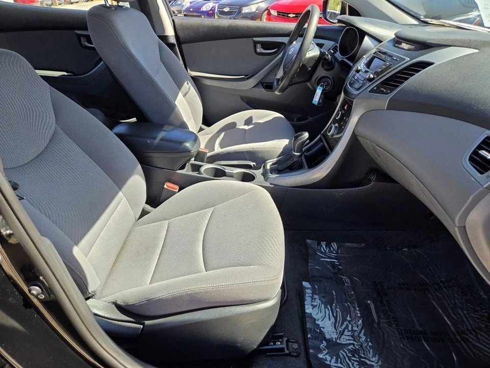 2016 Hyundai Elantra - Image 11 of 19