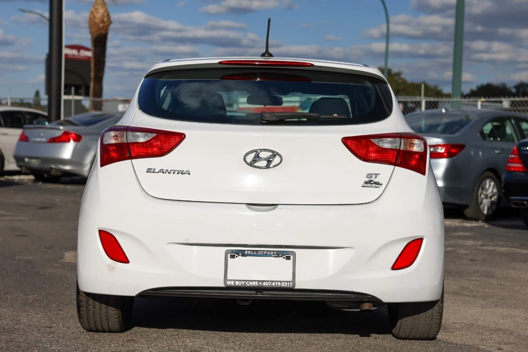 2016 Hyundai Elantra - Image 7 of 21