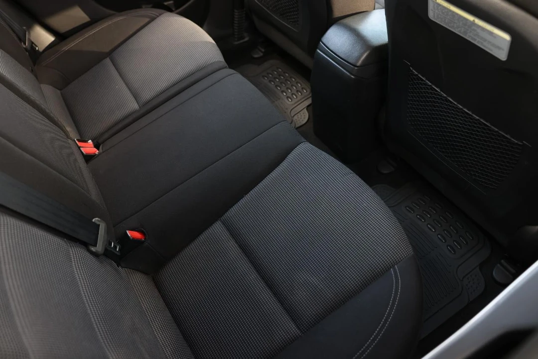 2016 Hyundai Elantra - Image 12 of 12