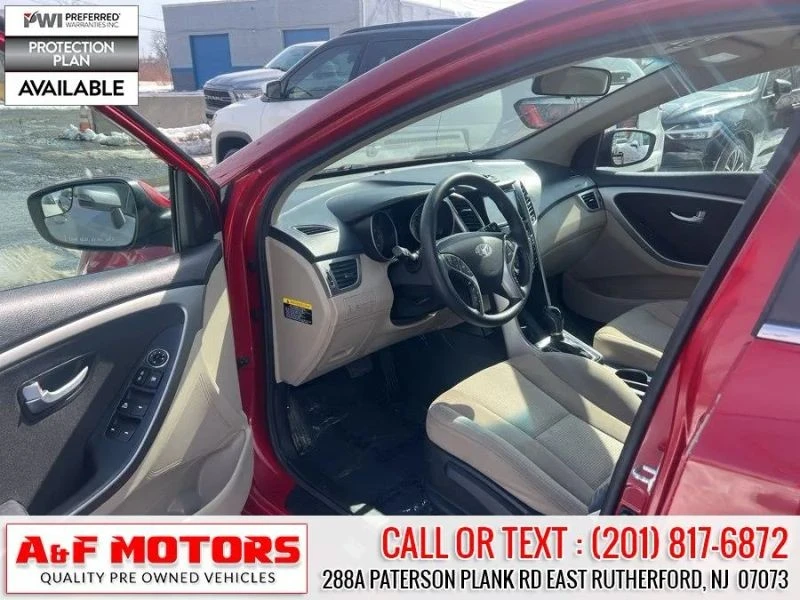 2016 Hyundai Elantra - Image 8 of 12