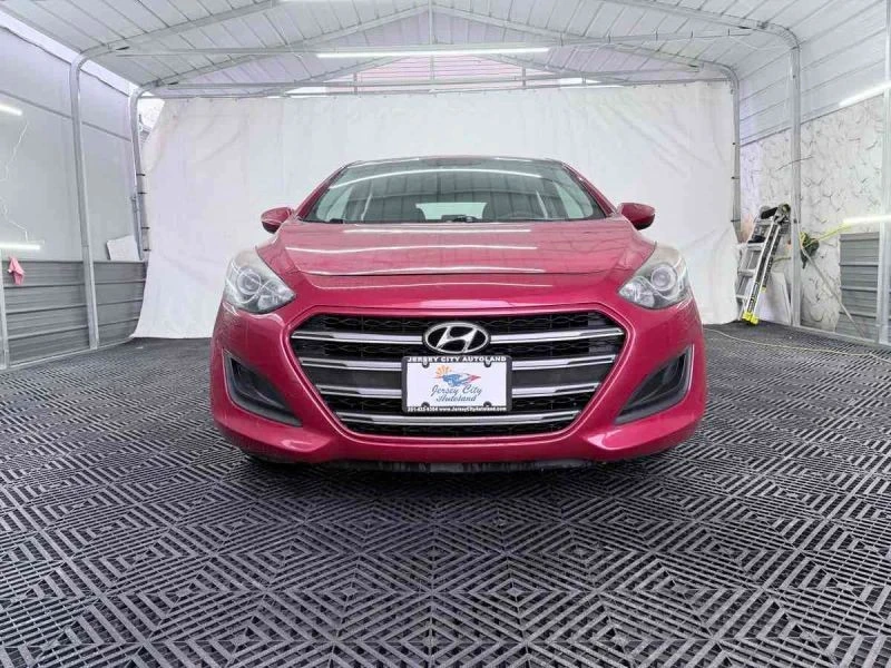 2016 Hyundai Elantra - Image 2 of 12