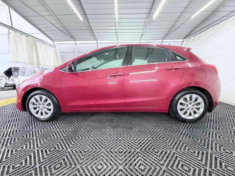 2016 Hyundai Elantra - Image 4 of 12