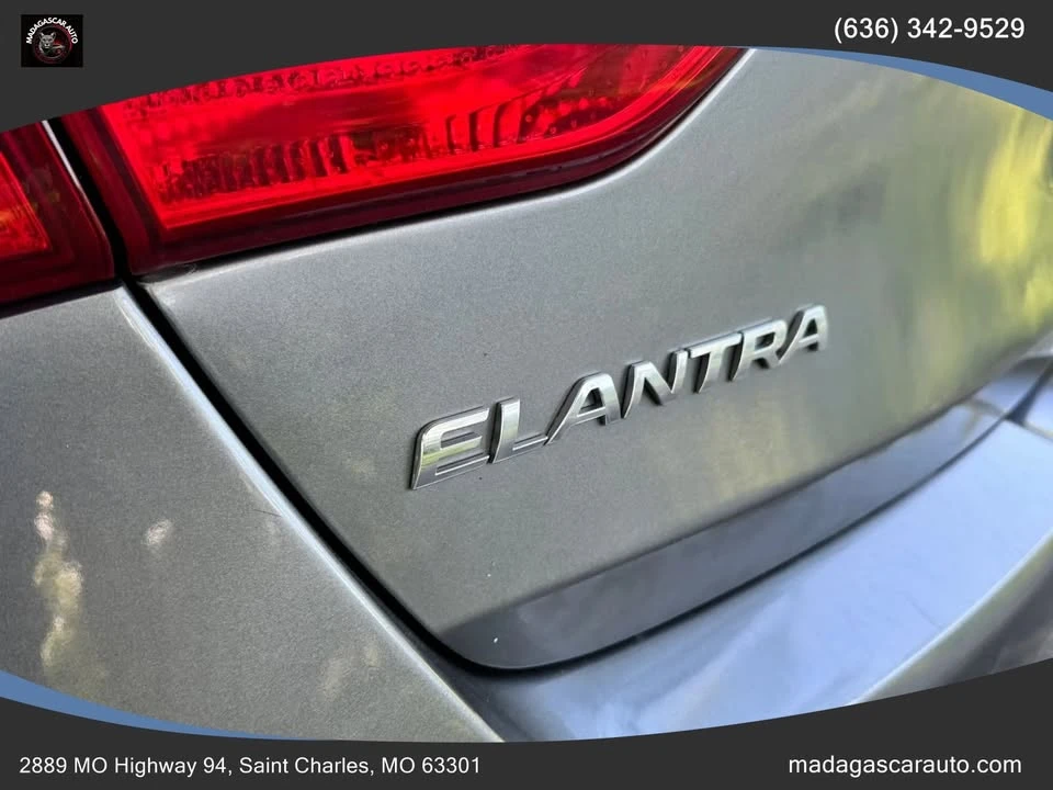 2016 Hyundai Elantra - Image 9 of 20