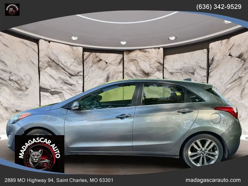 2016 Hyundai Elantra - Image 10 of 20