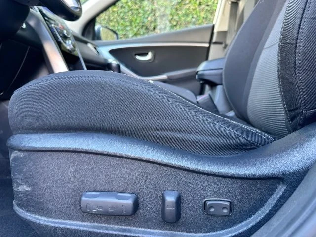 2016 Hyundai Elantra - Image 30 of 31
